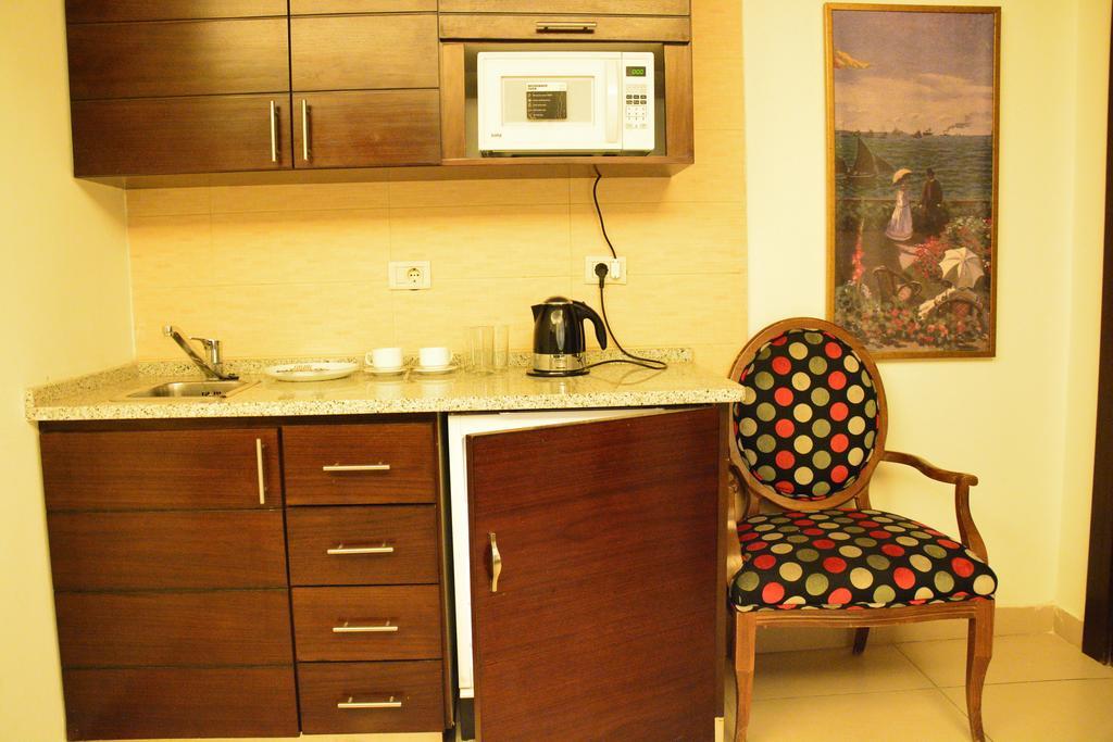 Nadine Hotel Suites アンマン エクステリア 写真