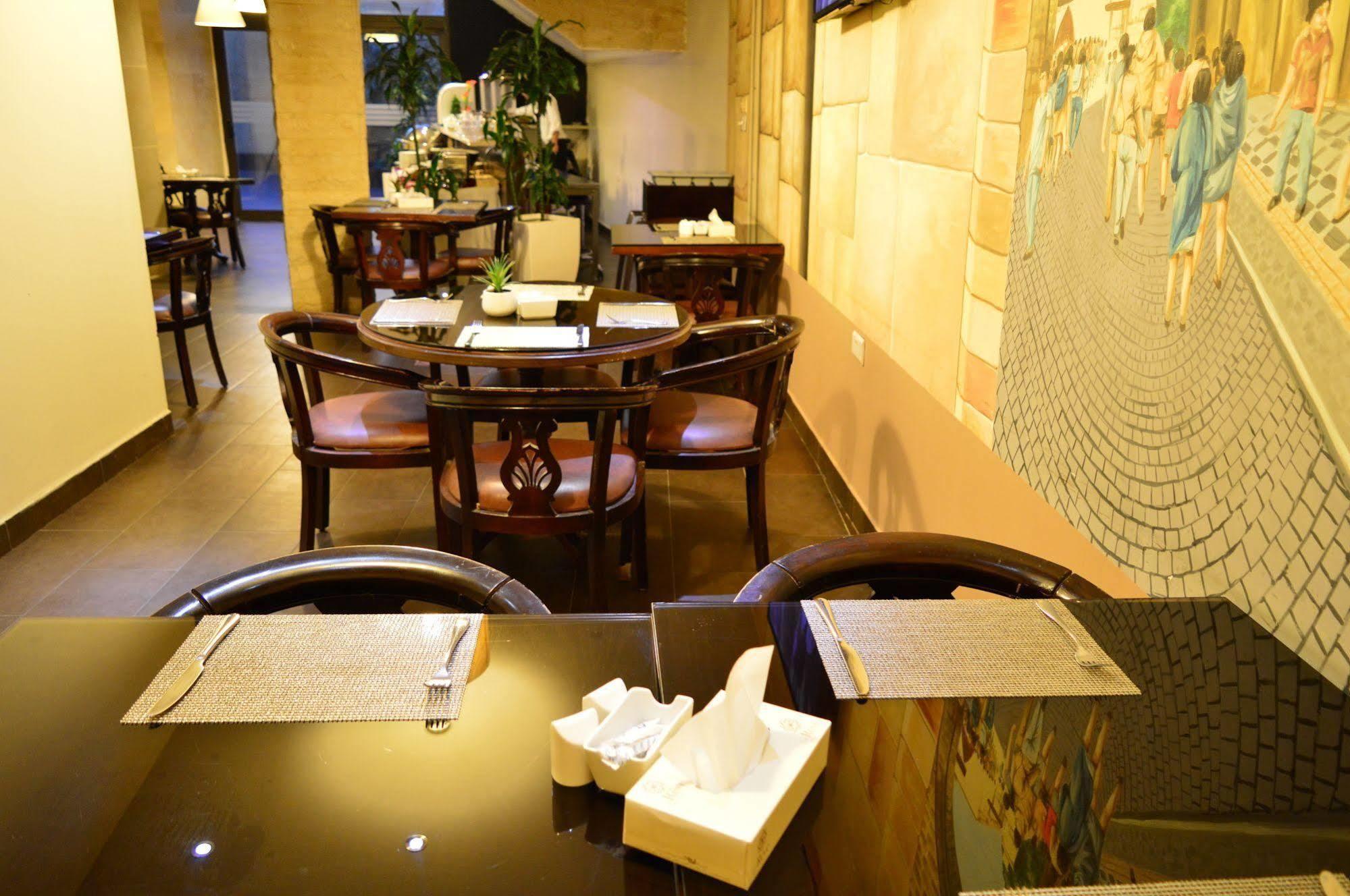 Nadine Hotel Suites アンマン エクステリア 写真