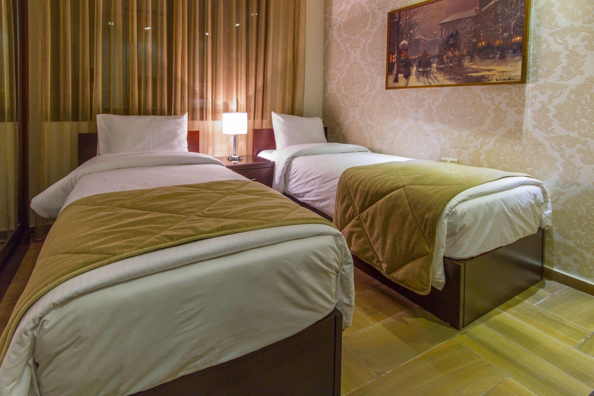 Nadine Hotel Suites アンマン エクステリア 写真